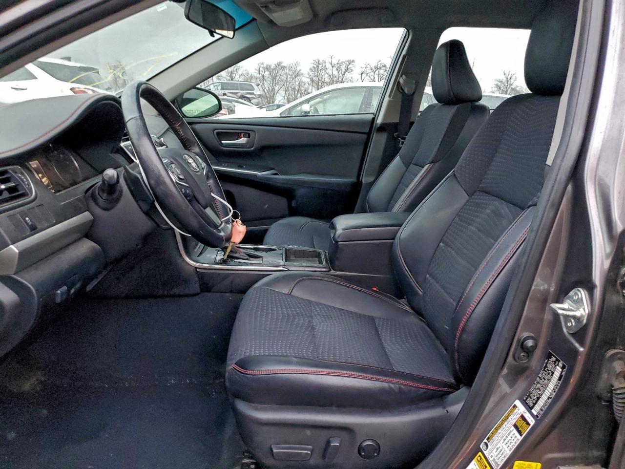 2015 Toyota Camry Le - Фото 7