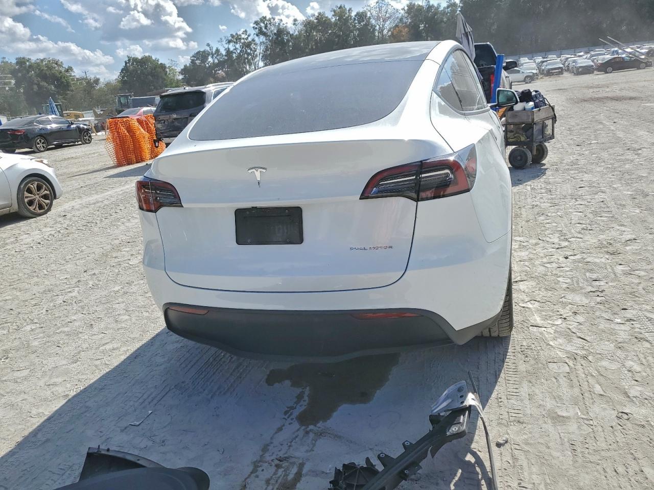 2023 Tesla Model Y - Фото 6