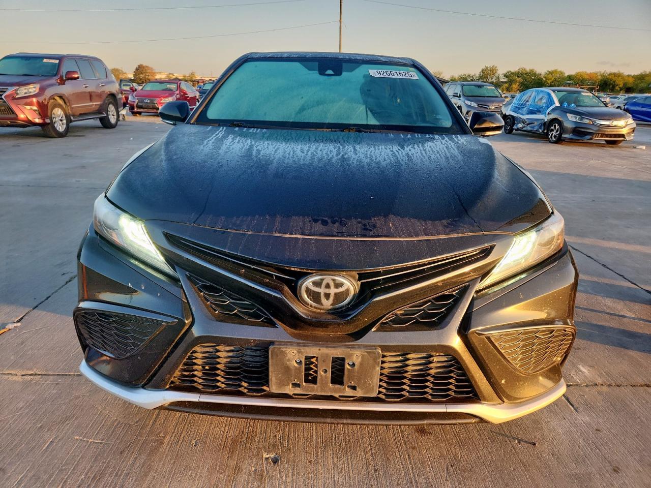 2021 Toyota Camry Xse - Фото 5