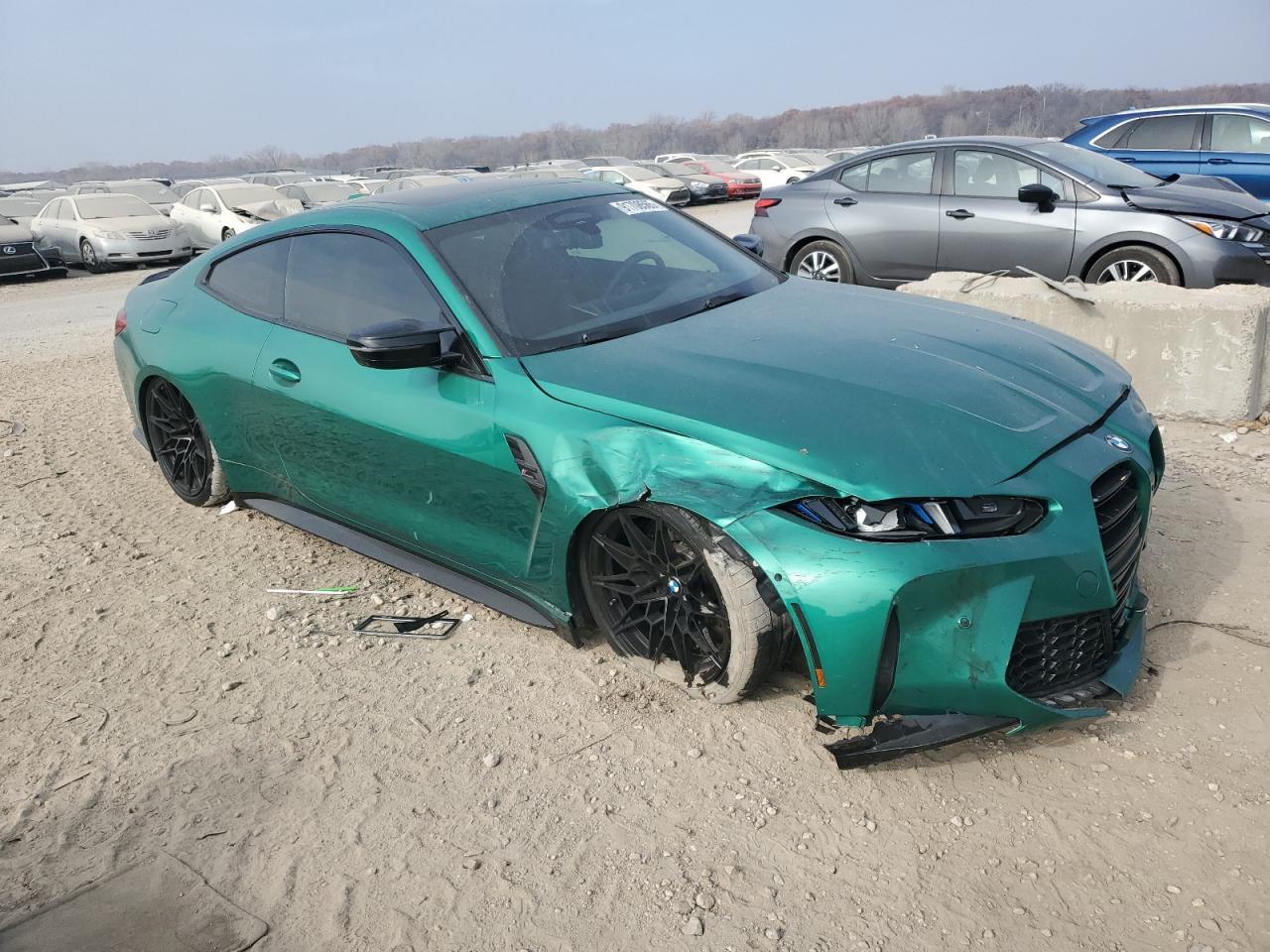 2025 BMW M4 Competition - Фото 4