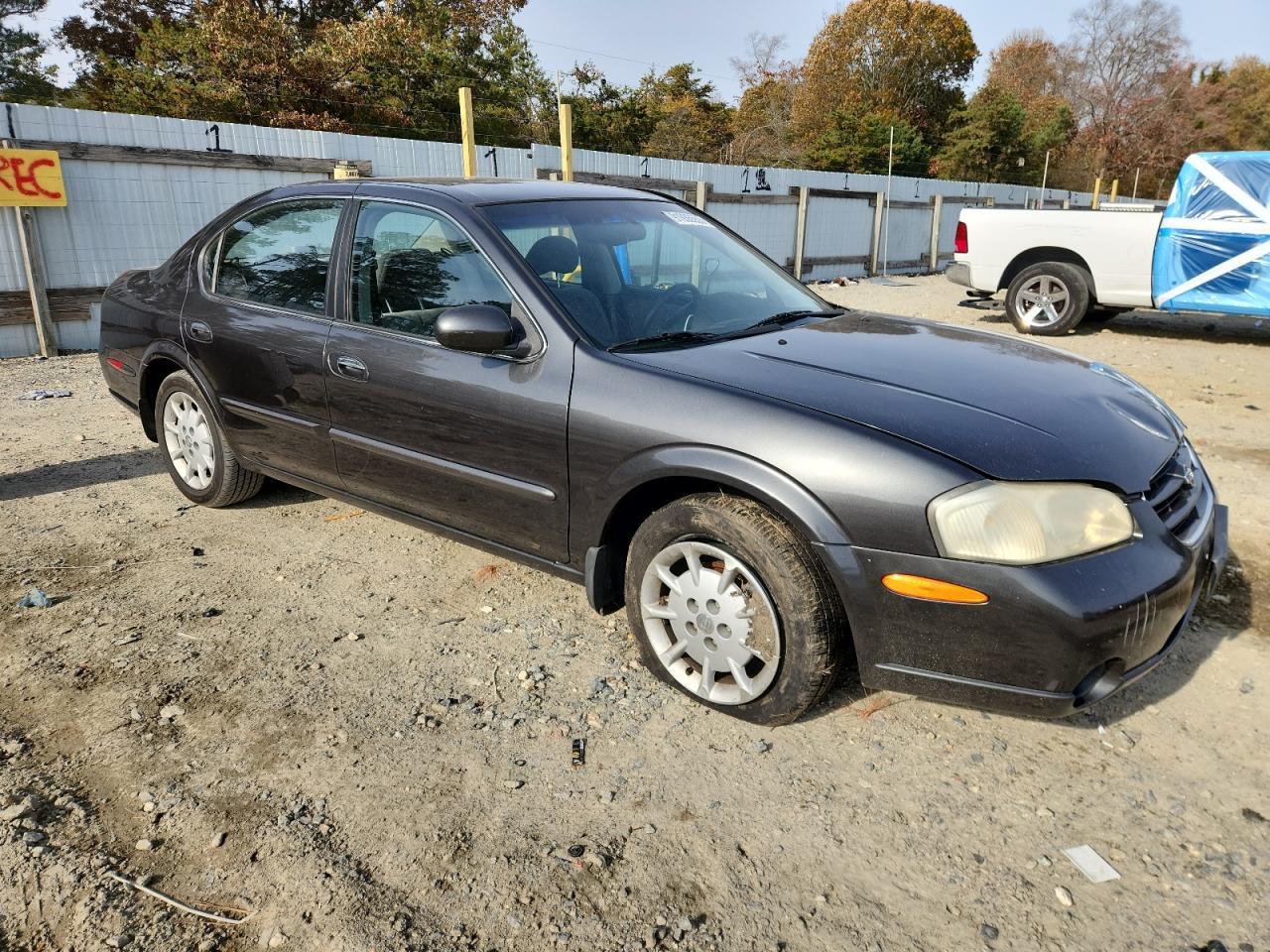 2001 Nissan Maxima Gxe - Image 4