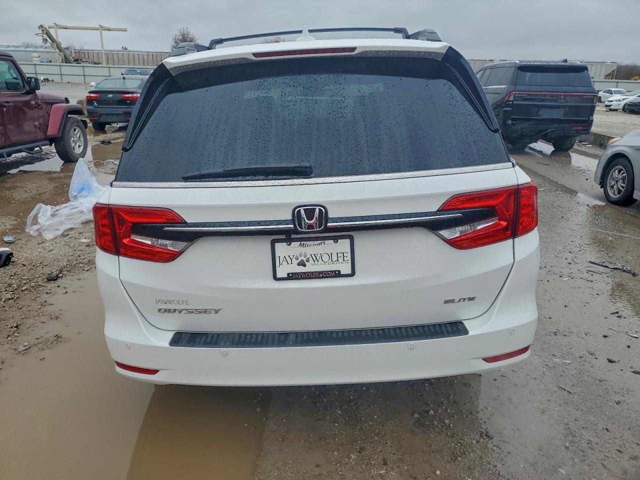 2023 Honda Odyssey Elite - Image 6