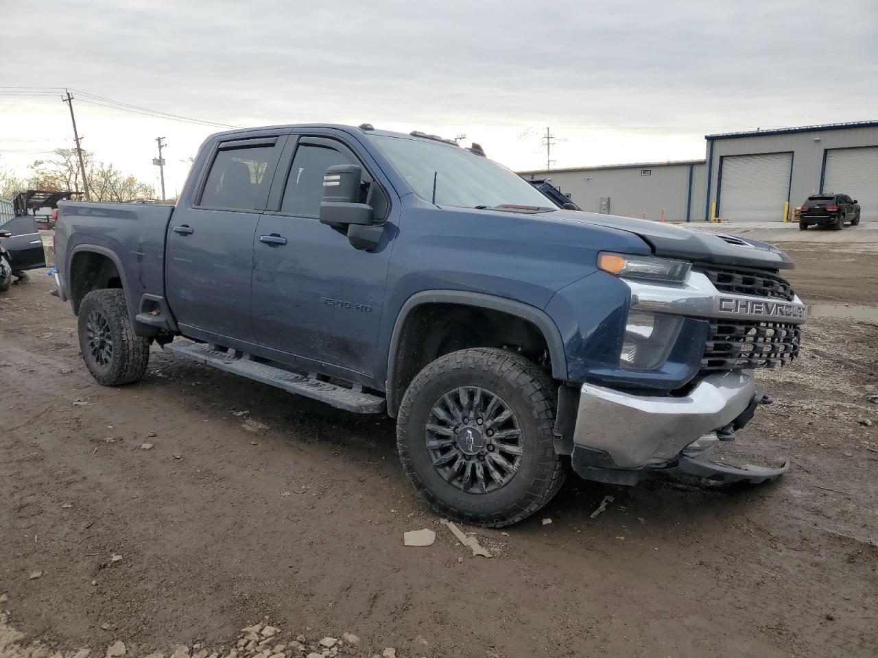 2022 Chevrolet Silverado K3500 Lt - Image 4