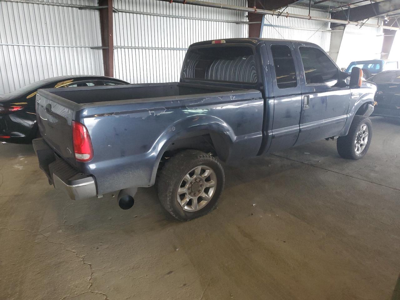 2003 Ford F-250 - Фото 3
