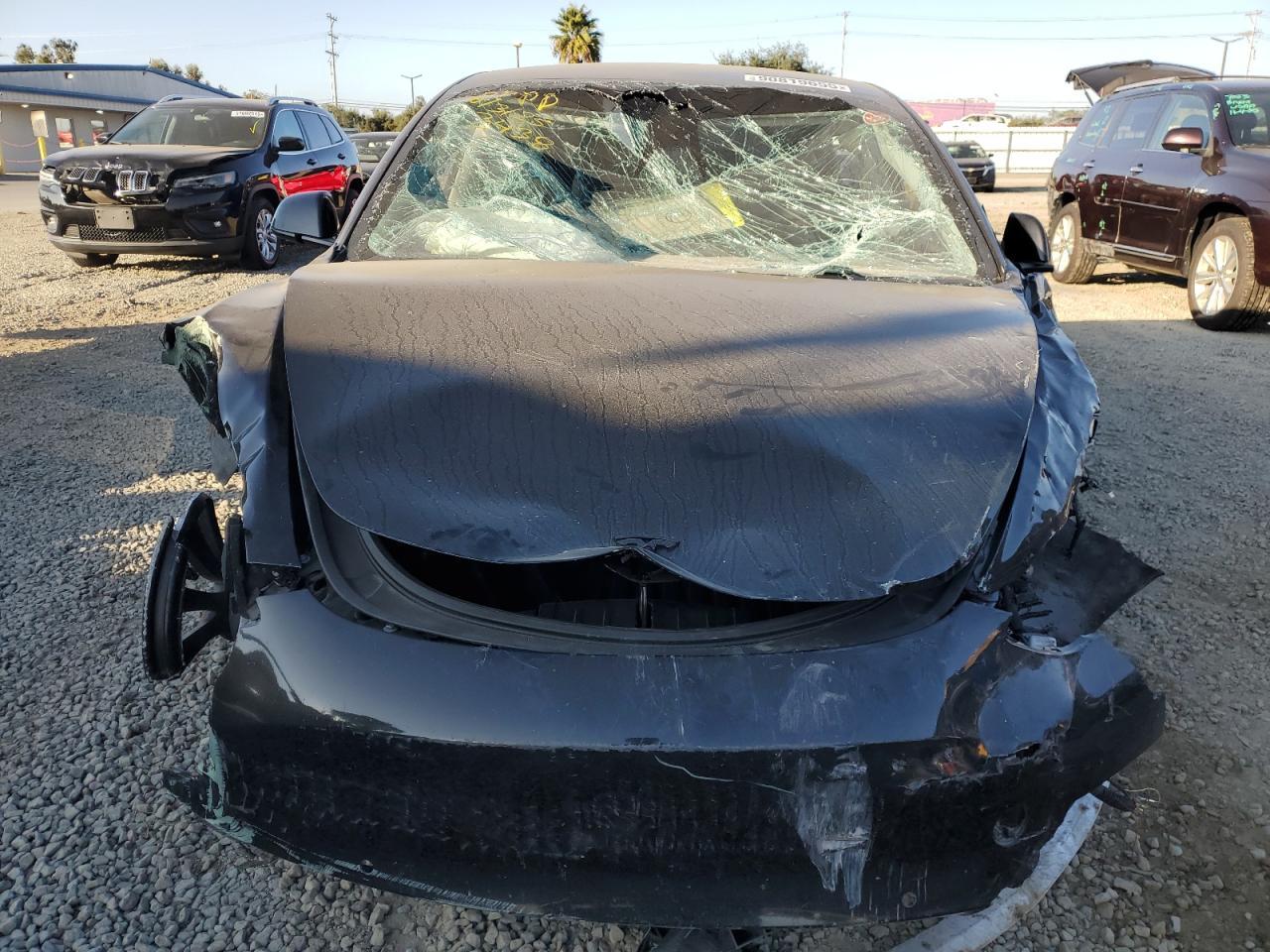 2022 Tesla Model 3 - Фото 5