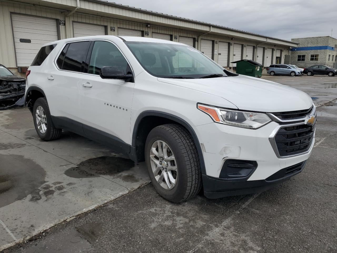 2020 Chevrolet Traverse Ls - Image 4