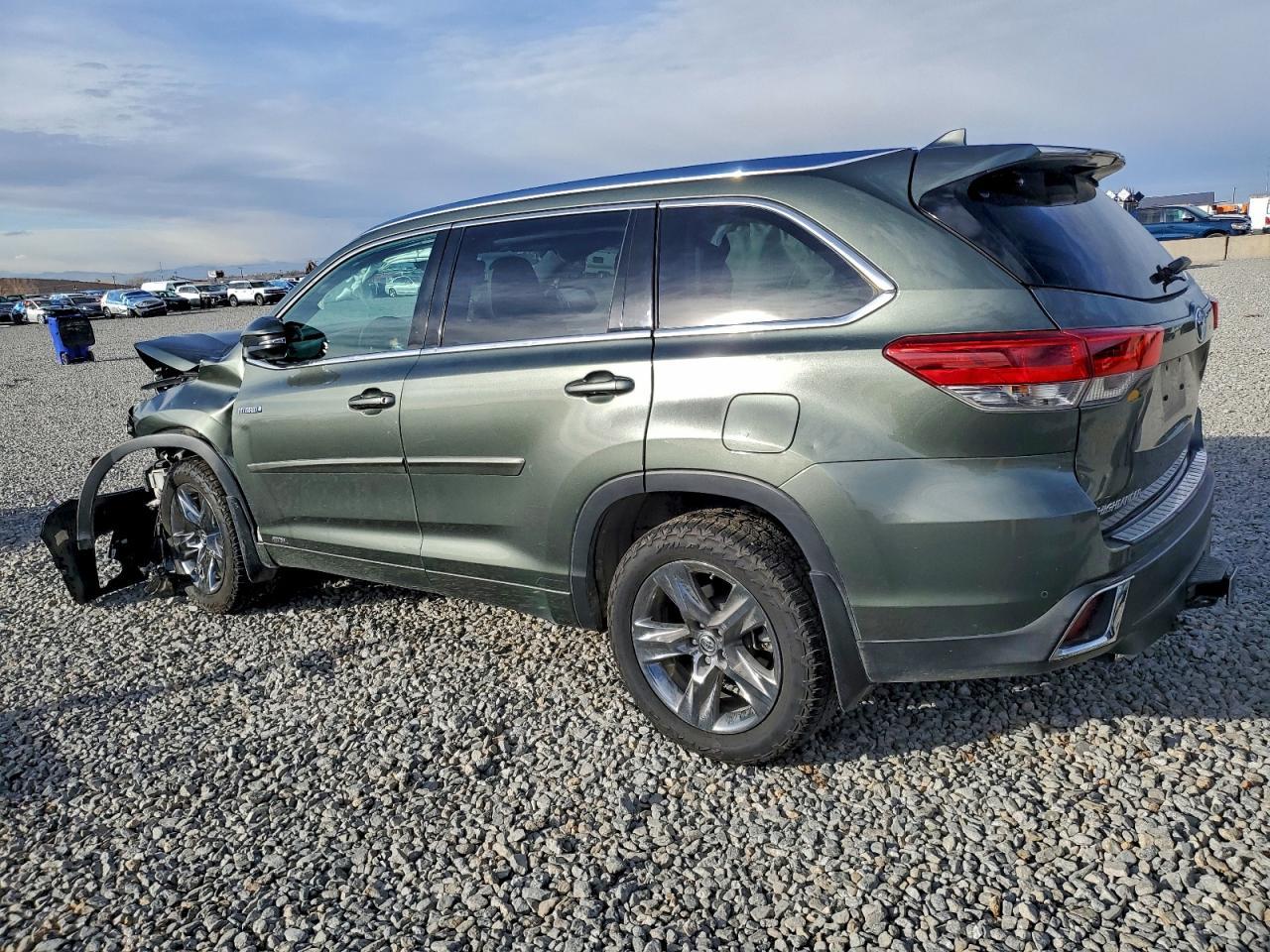 2019 Toyota Highlander Hybrid Limited - Фото 2