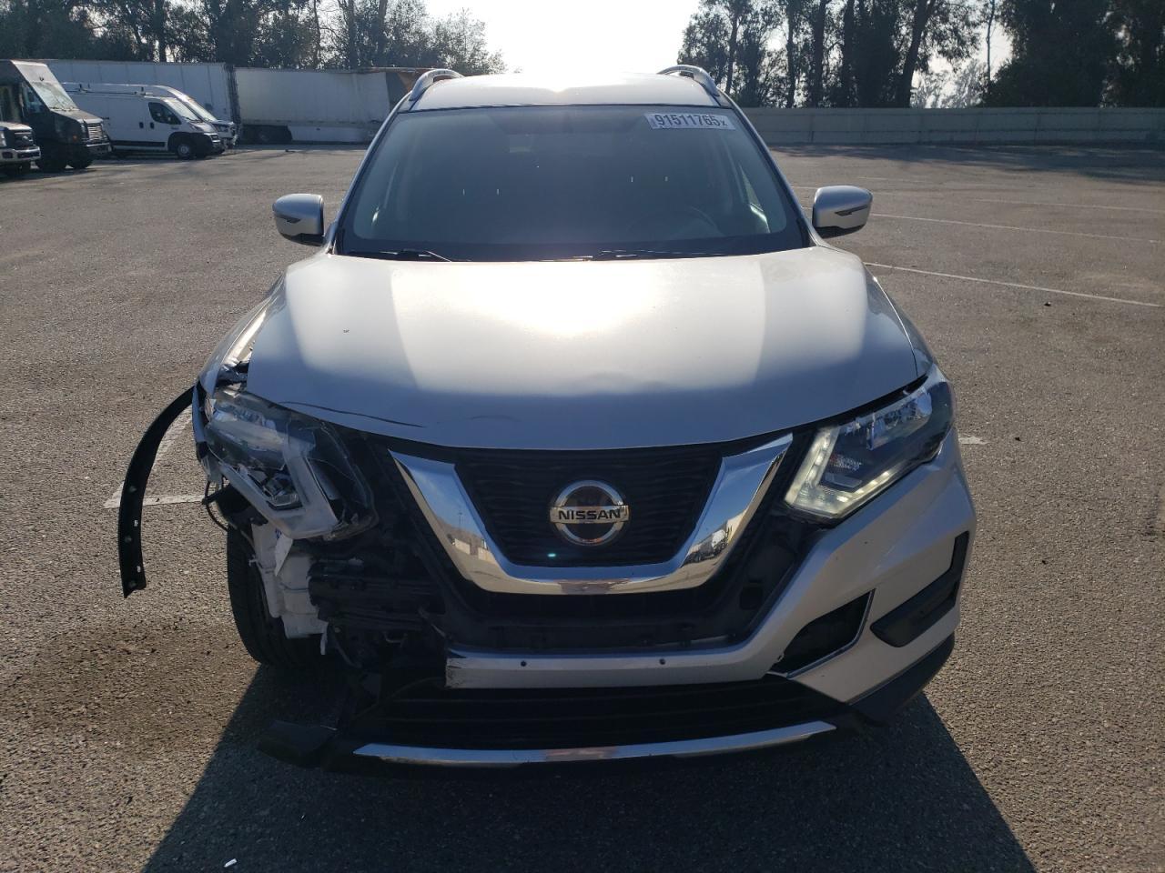 2018 Nissan Rogue S - Фото 5