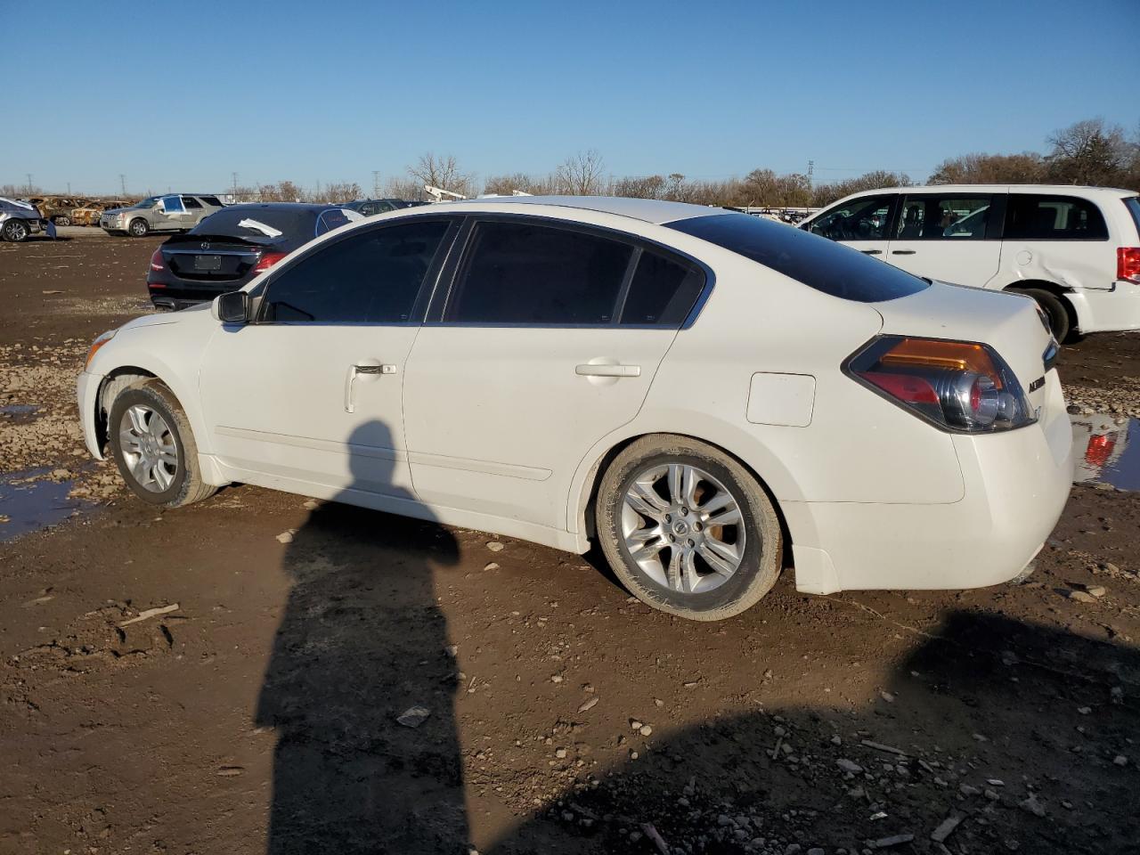 2010 Niss Altima S - Фото 2