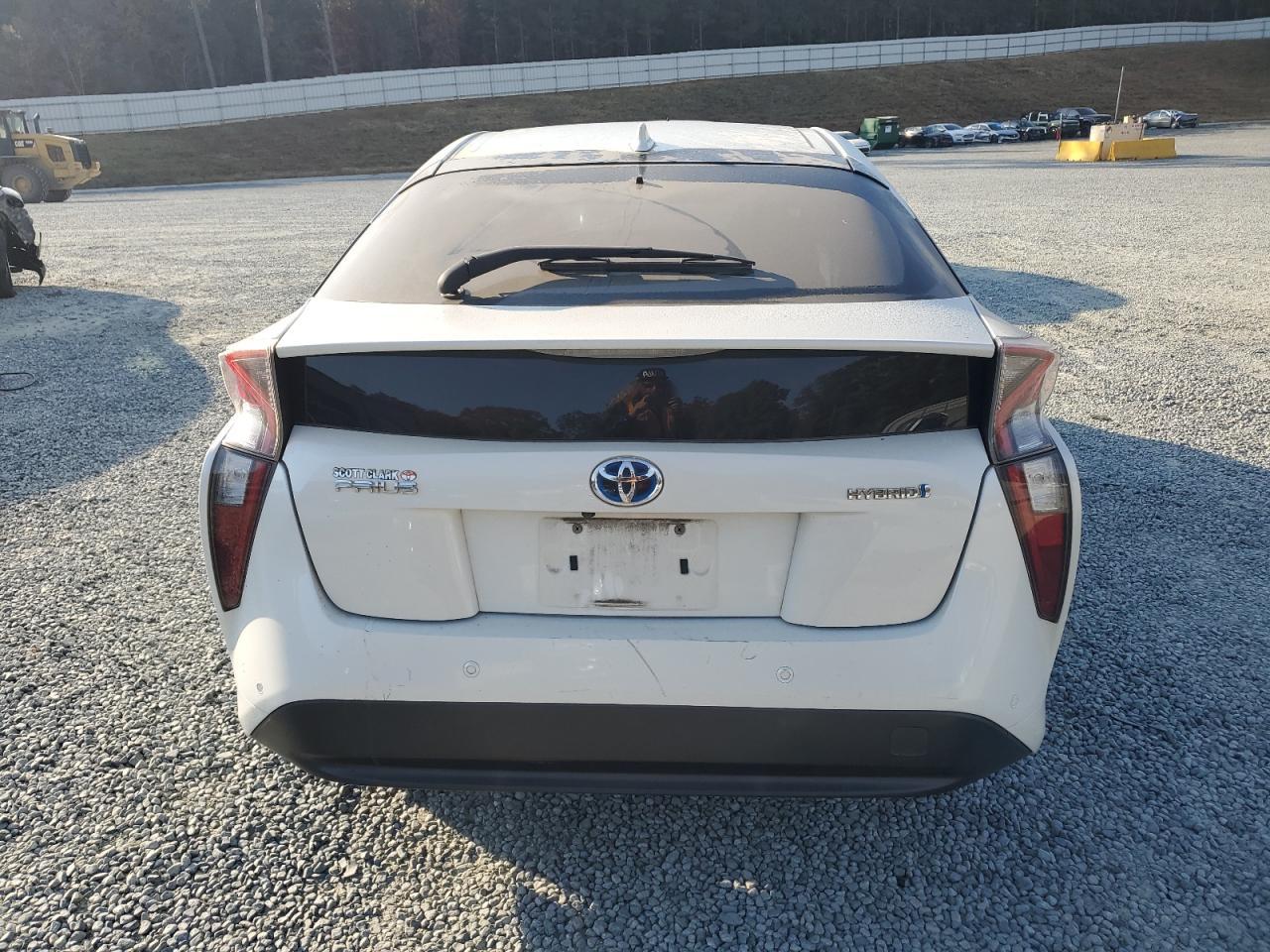 2017 Toyota Prius - Фото 6