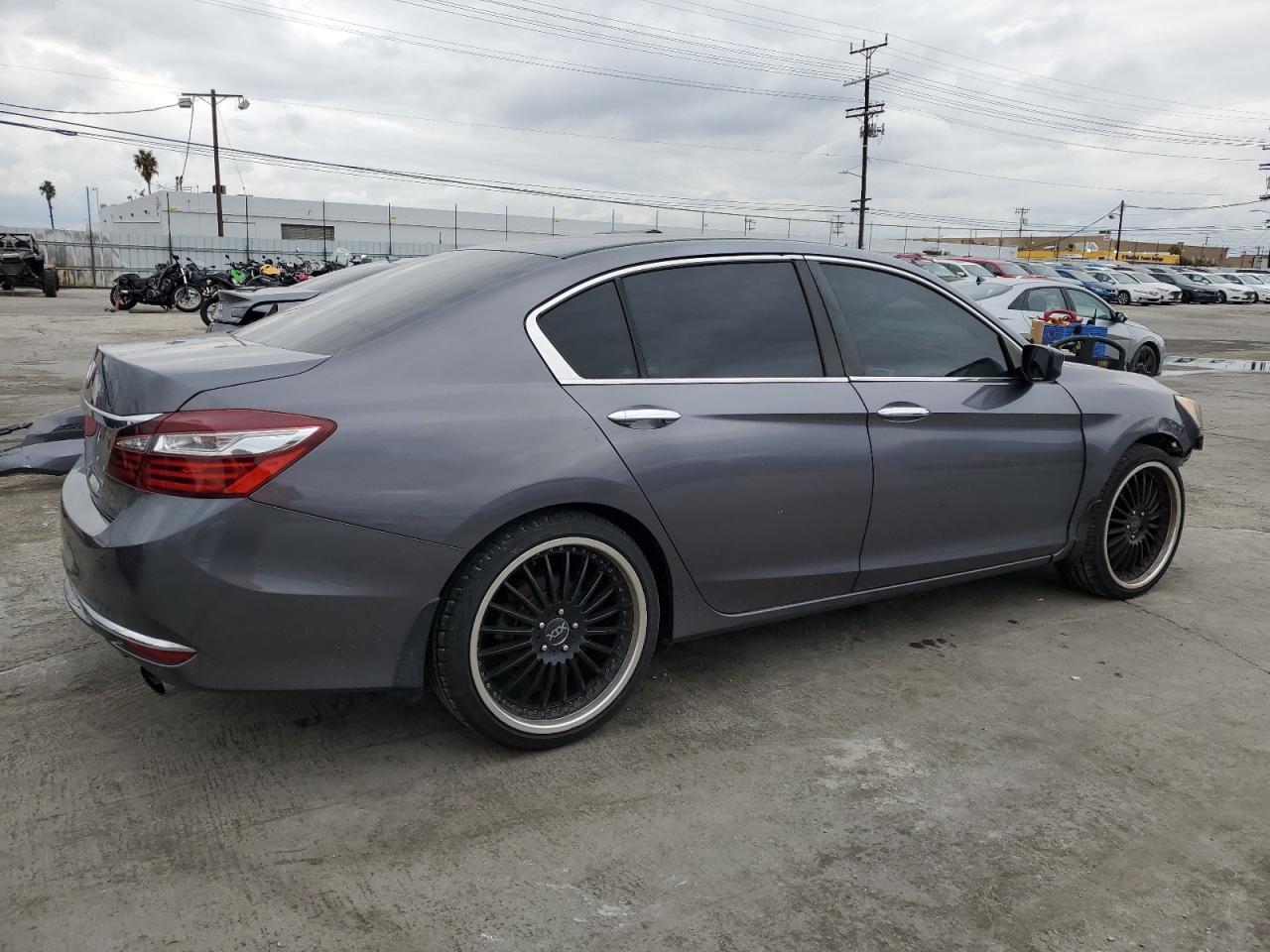 2017 Honda Accord Lx - Фото 3