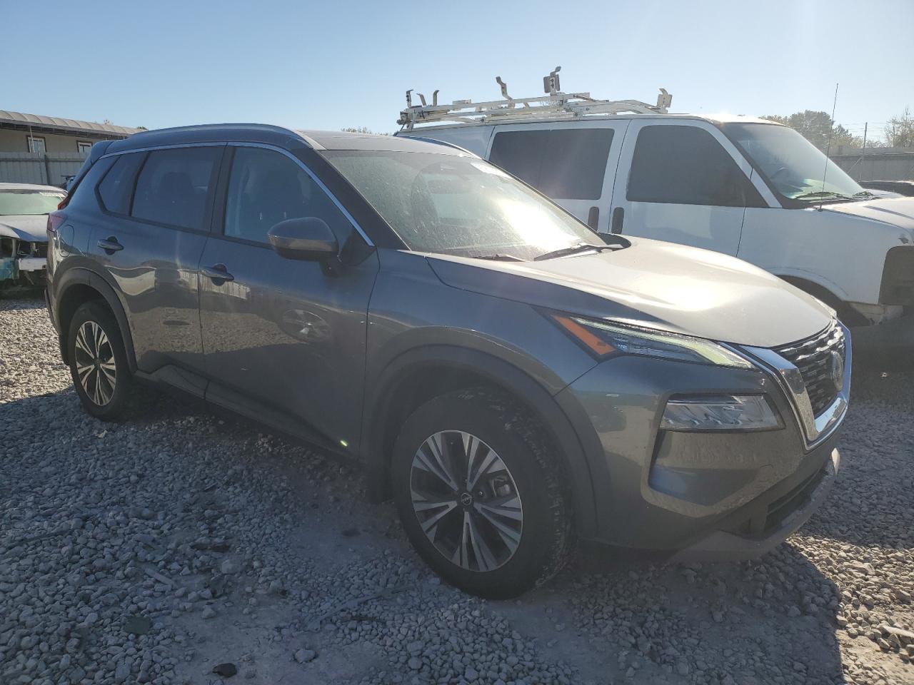 2023 Nissan Rogue Sv - Фото 4