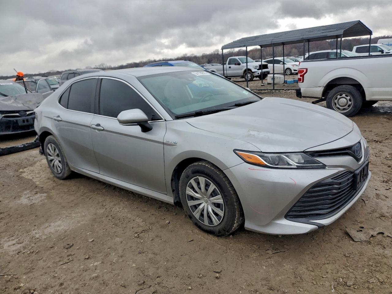 2020 Toyota Camry Le - Image 4