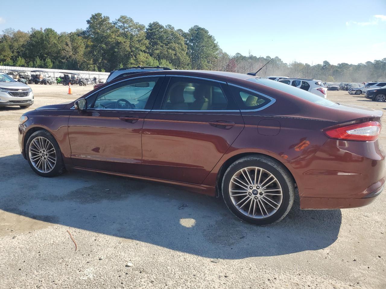 2015 Ford Fusion Se - Фото 2