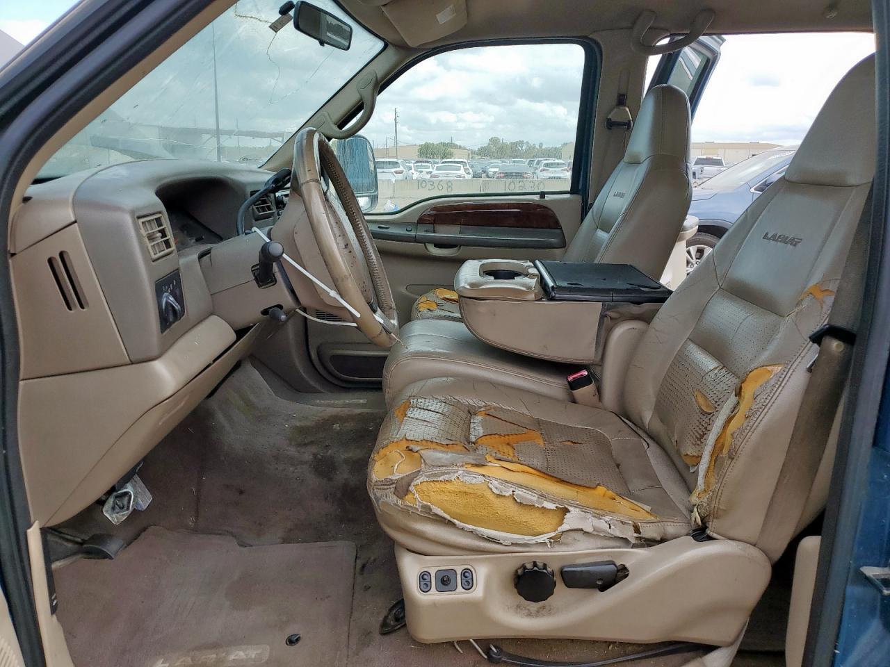 2001 Ford F250 Super Duty - Image 7