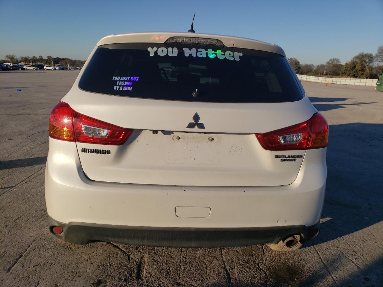 2014 Mitsubishi Outlander Sport Se - Image 6