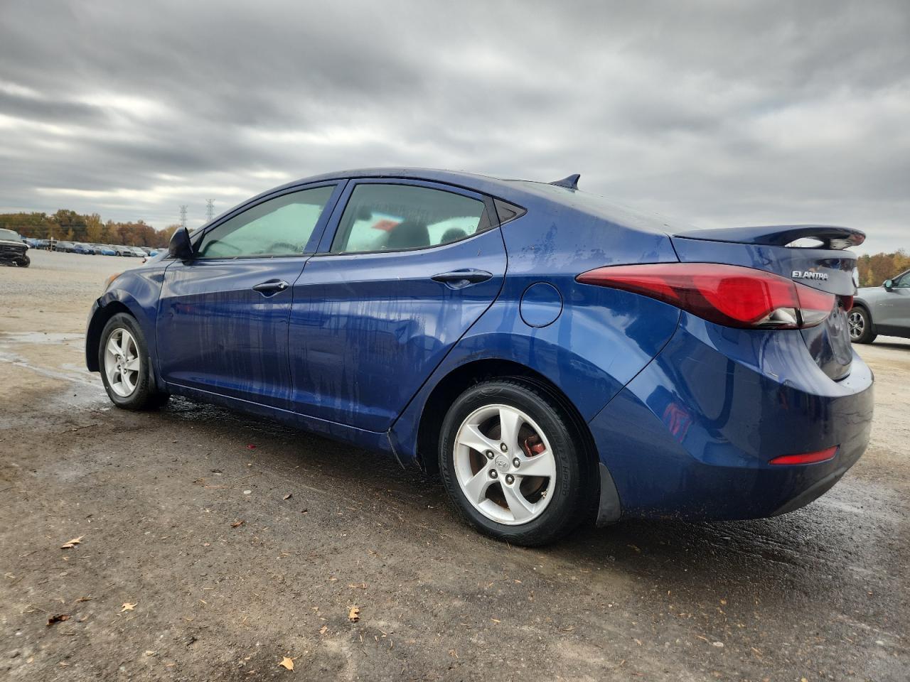 2015 Hyundai Elantra Se - Image 2