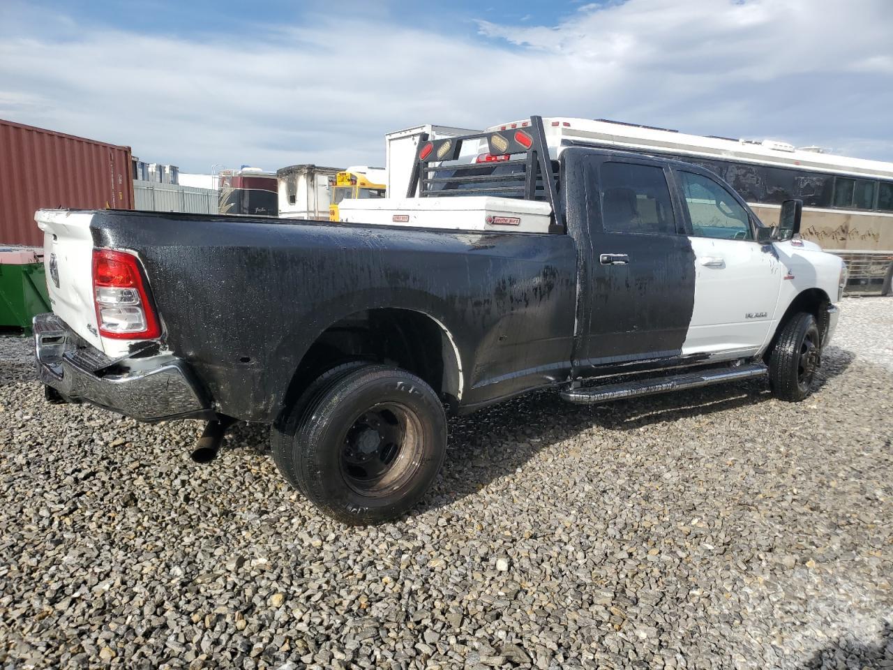 2021 Ram 3500 Big Horn - Фото 3