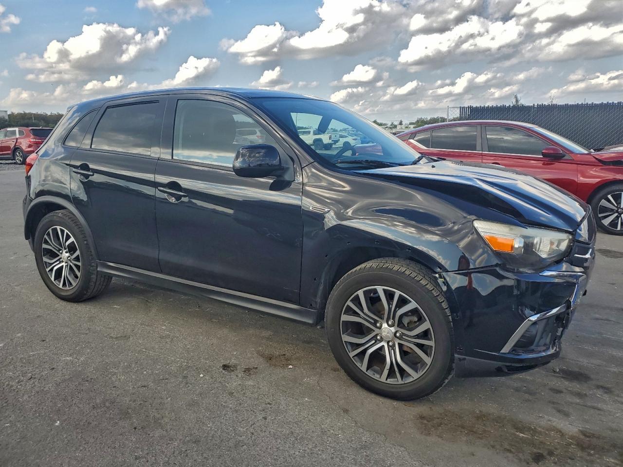 2019 Mitsubishi Outlander Sport Es - Фото 4