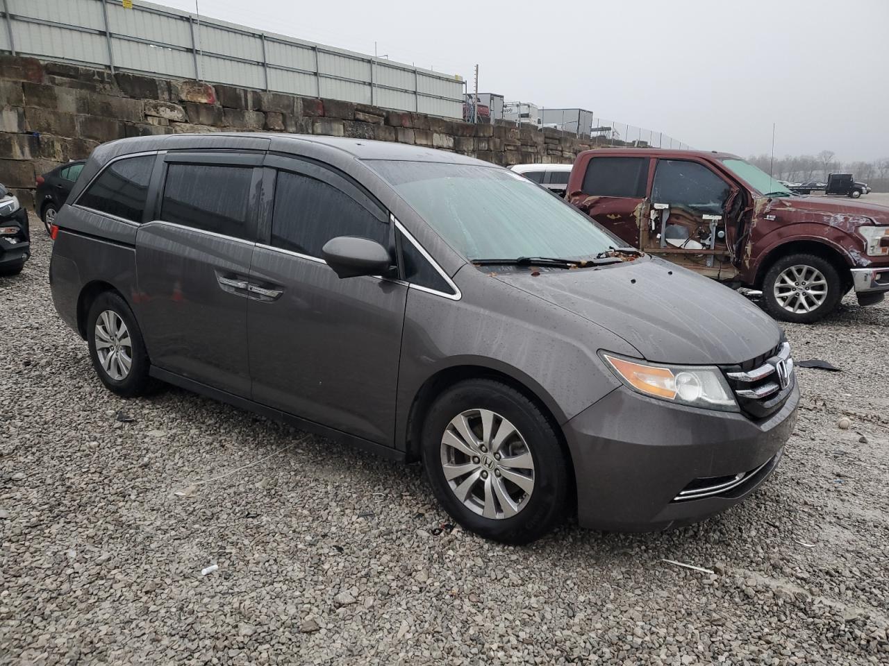 2016 Honda Odyssey Ex - Image 4