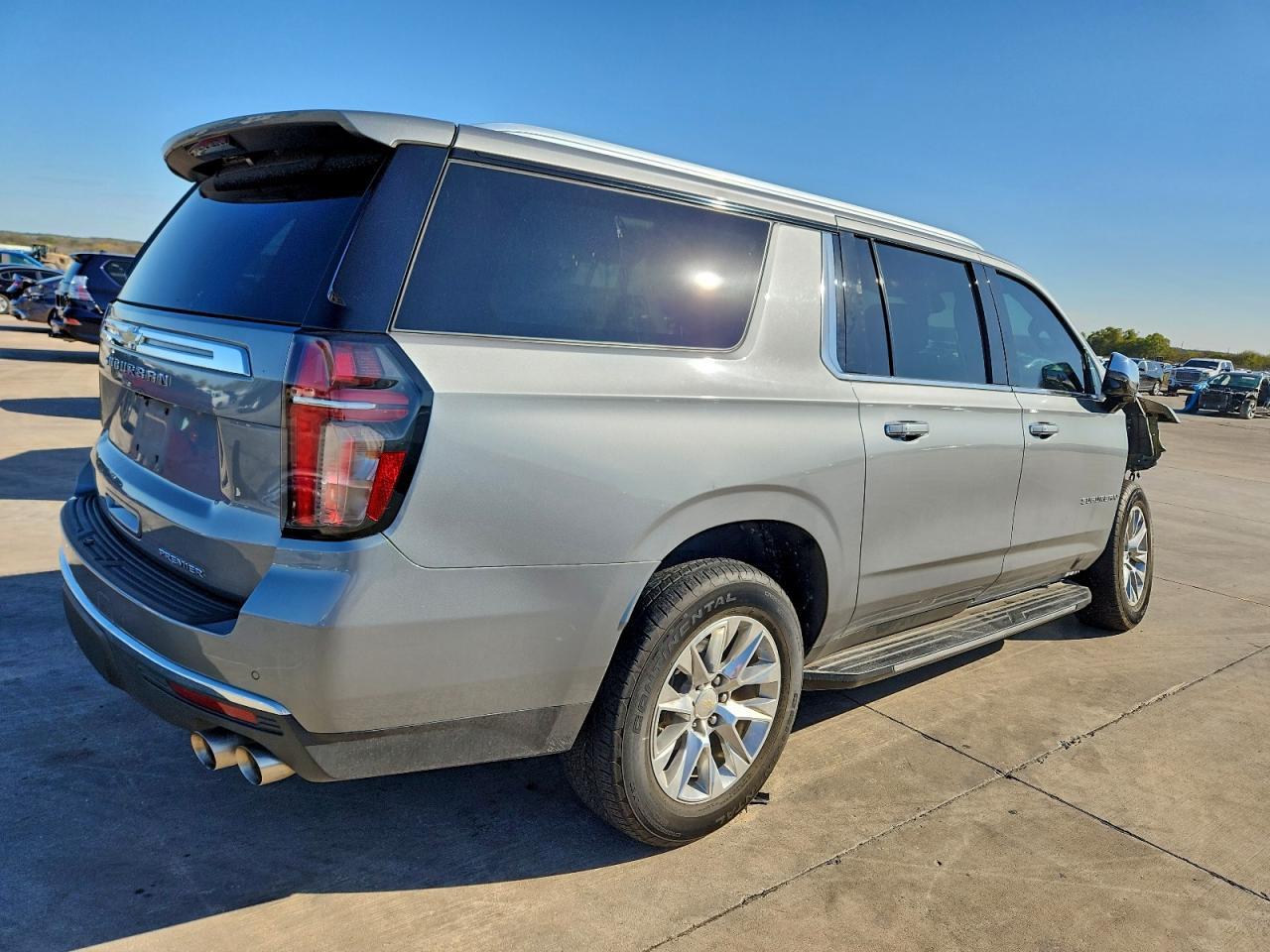 2023 Chevrolet Suburban K1500 Premier - Фото 3