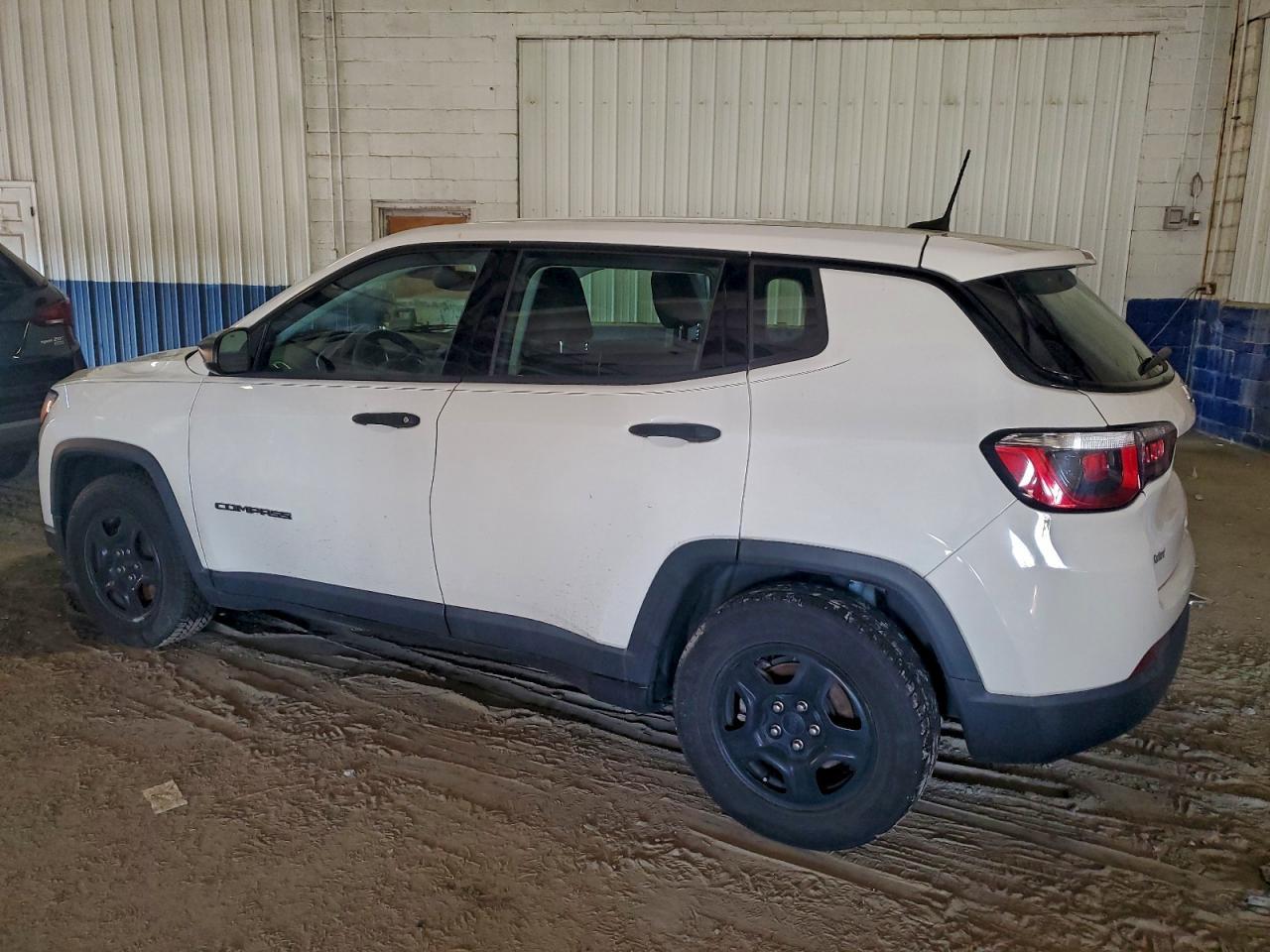 2020 Jeep Compass Sport - Image 2