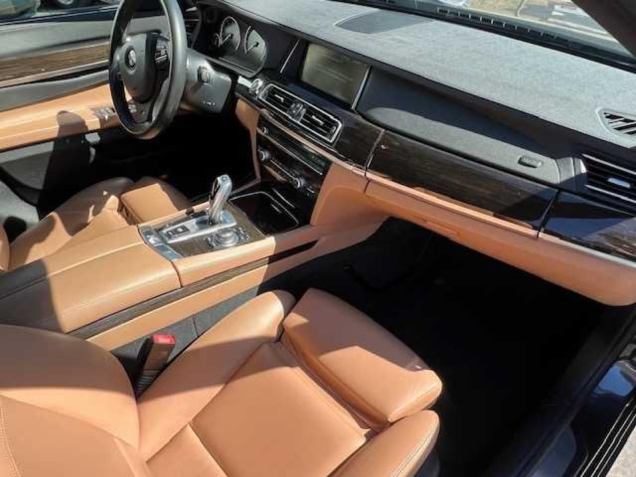 2013 BMW 750 I - Image 5