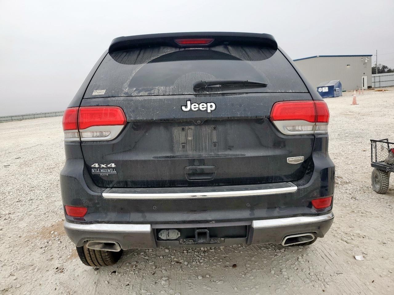 2020 Jeep Grand Cherokee Summit - Image 6
