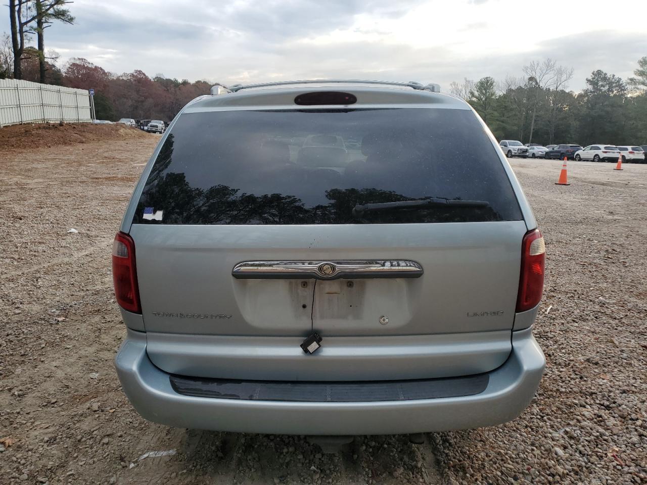 2002 Chrysler Town & Country Limited - Фото 6