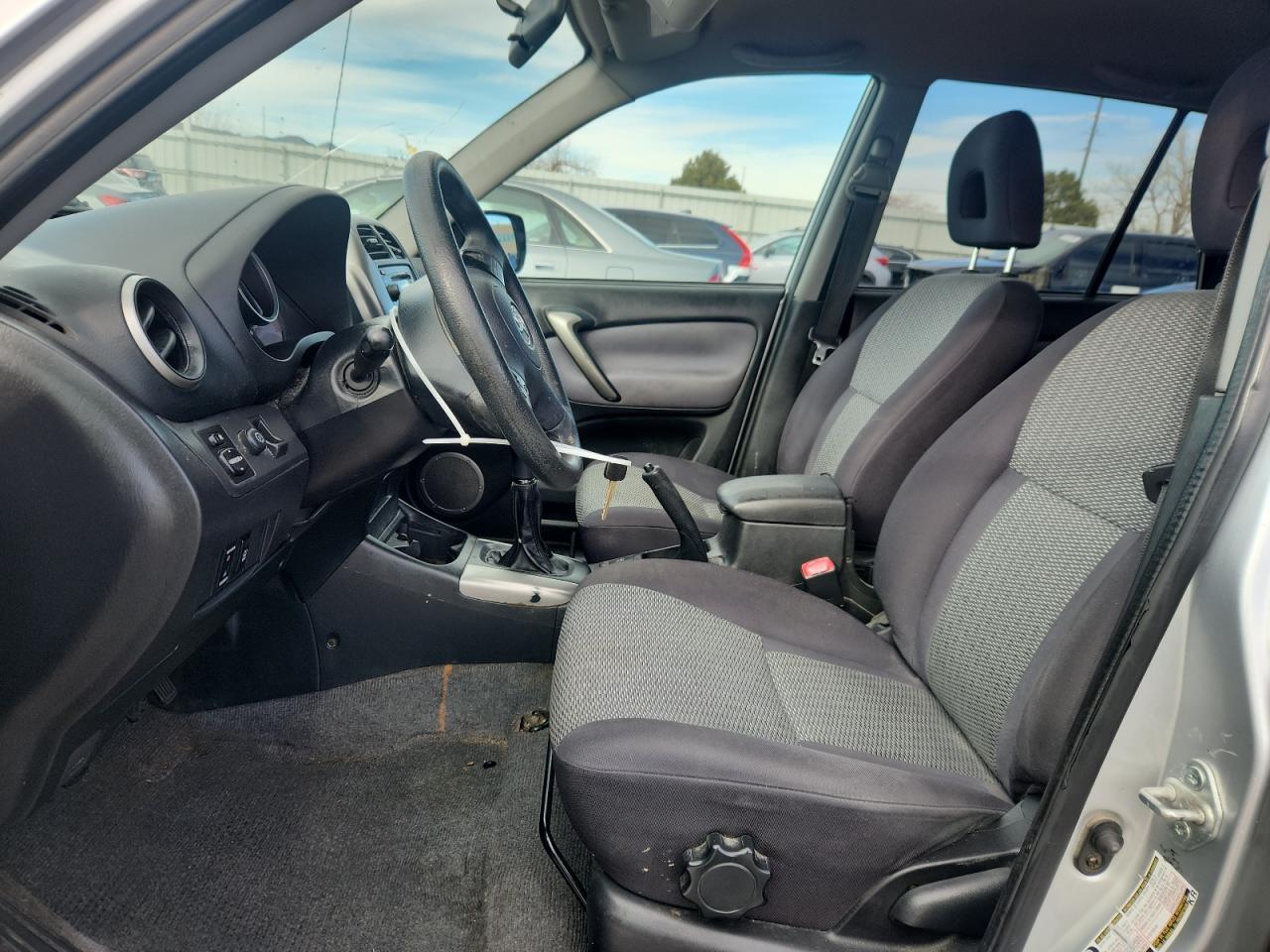 2004 Toyota Rav4 - Image 7