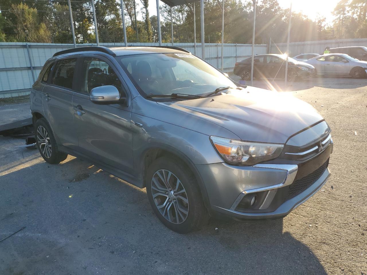 2019 Mitsubishi Outlander Sport Se - Фото 4
