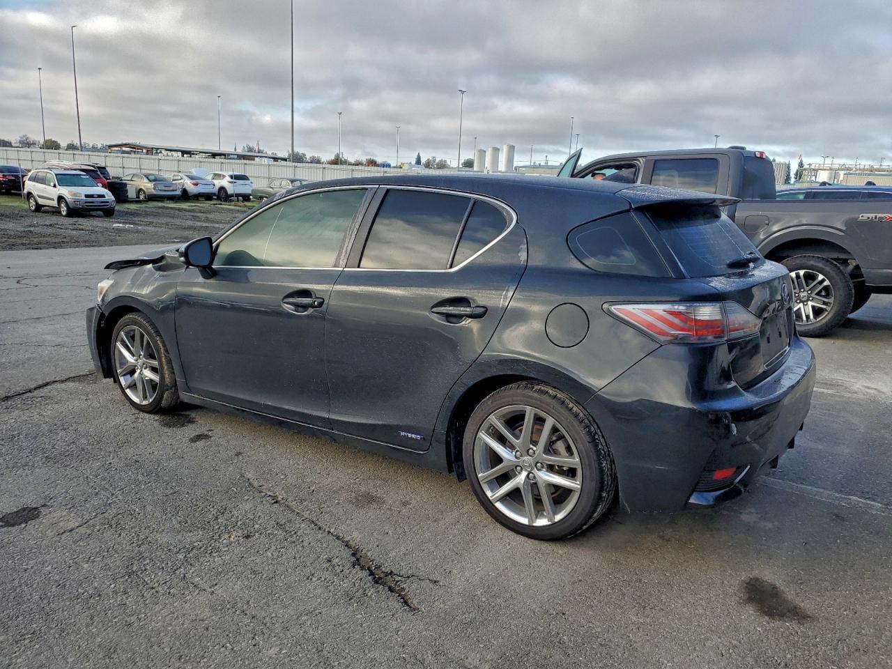 2017 Lexus Ct 200 - Image 2