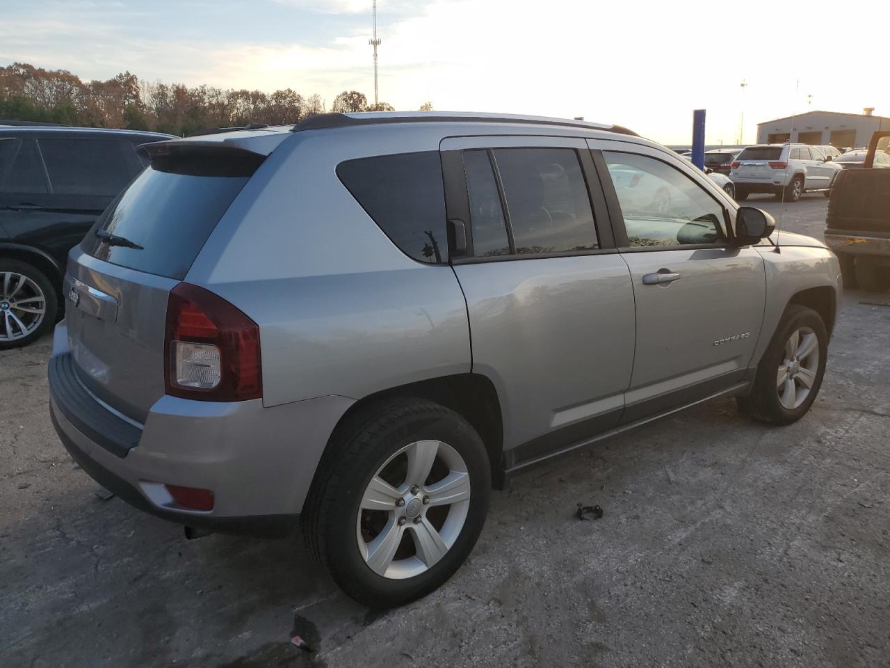 2014 Jeep Compass Sport - Фото 3