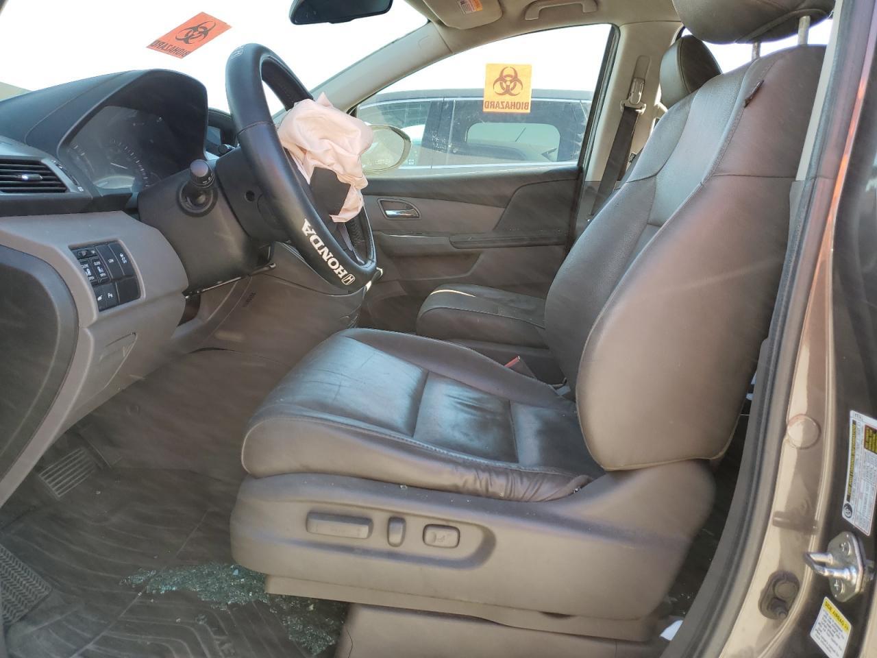 2014 Honda Odyssey Touring - Image 7