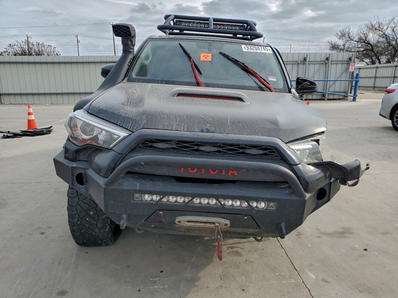 2016 Toyota 4Runner Sr5/Sr5 Premium - Image 5