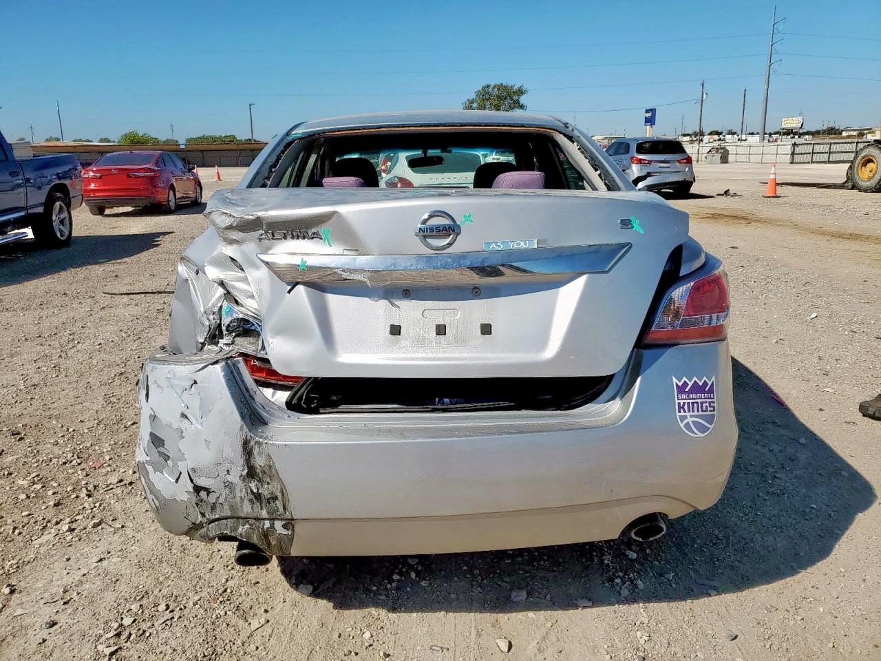 2015 Nissan Altima - Фото 6