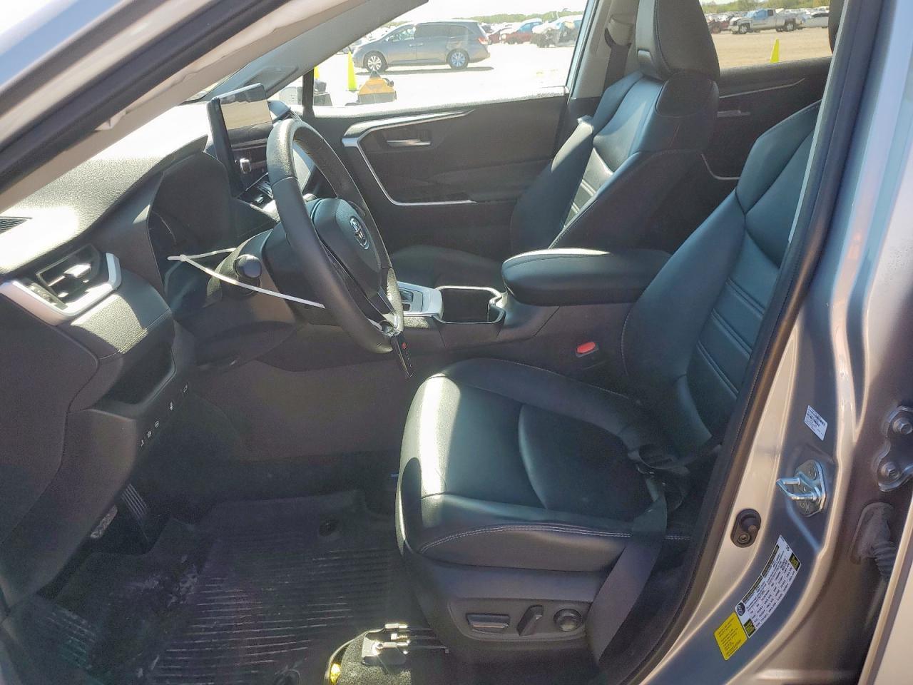 2024 Toyota Rav4 Xle Premium - Фото 7