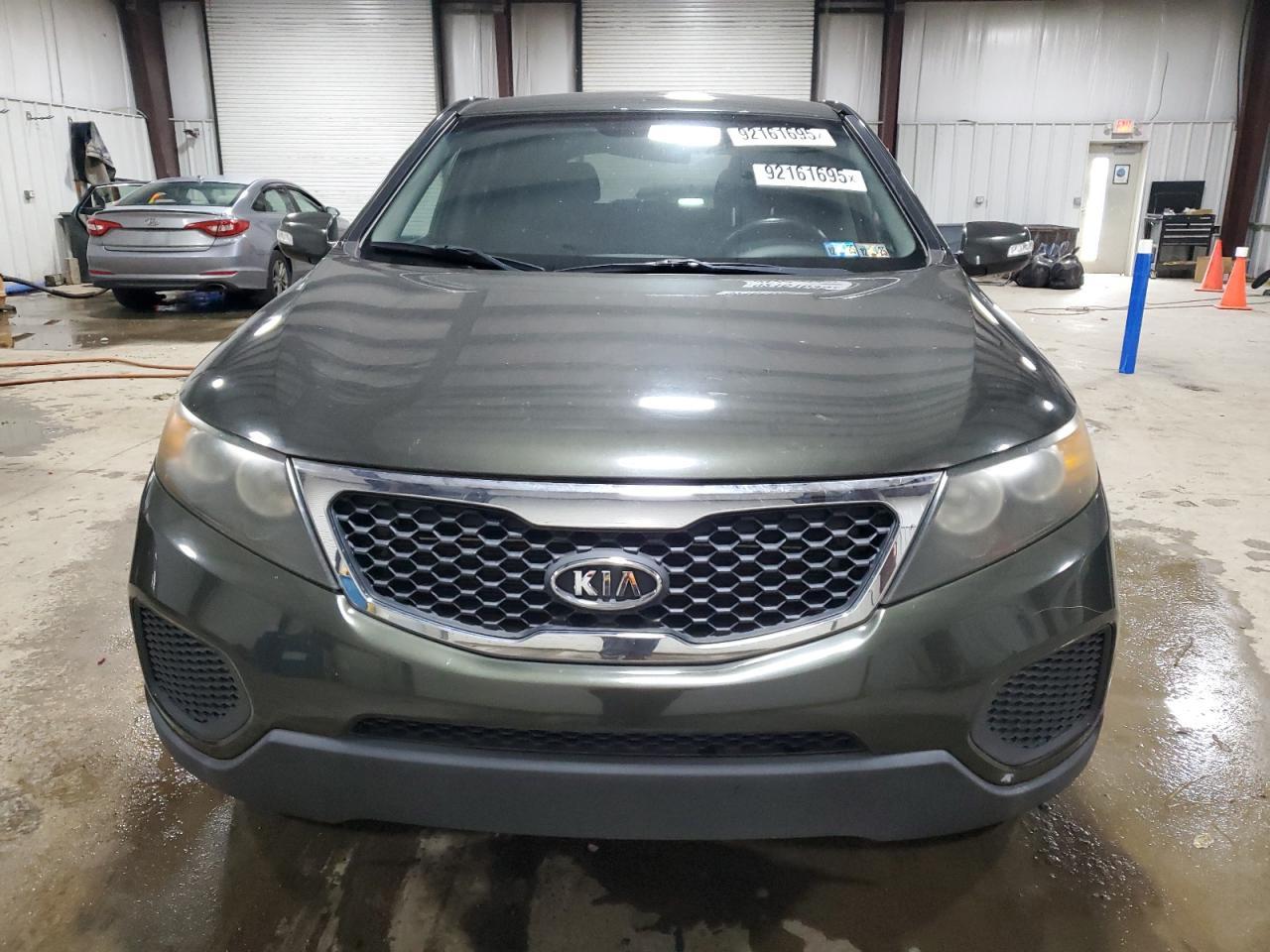 2011 Kia Sorento Base - Image 5