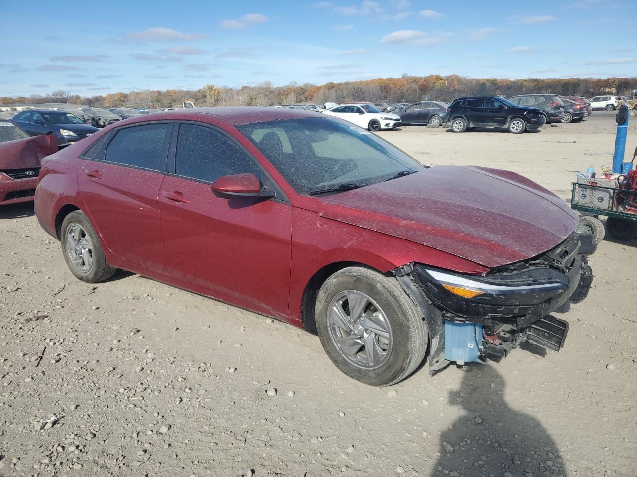 2024 Hyundai Elantra Se - Image 4