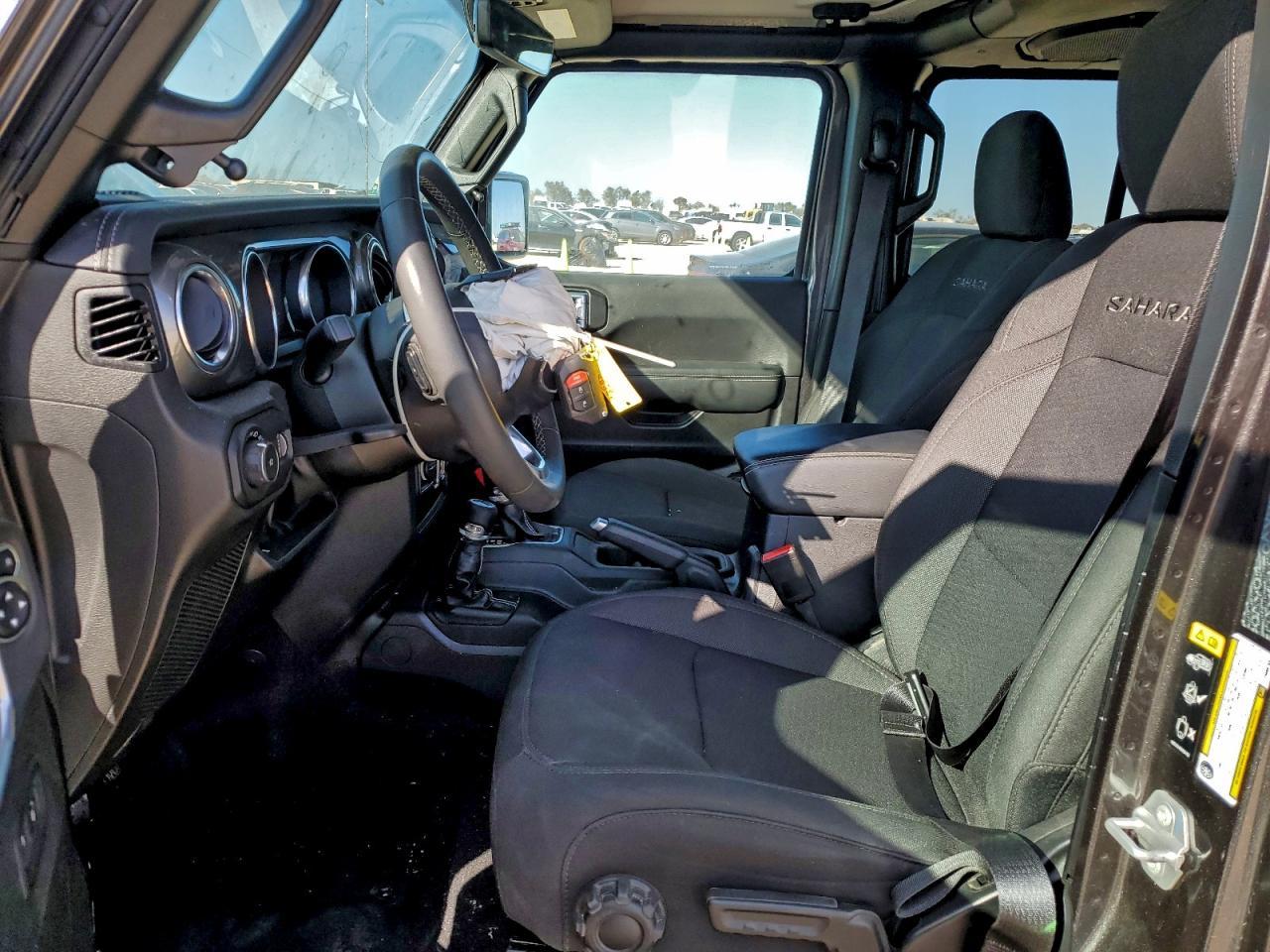 2023 Jeep Wrangler Sahara - Image 7