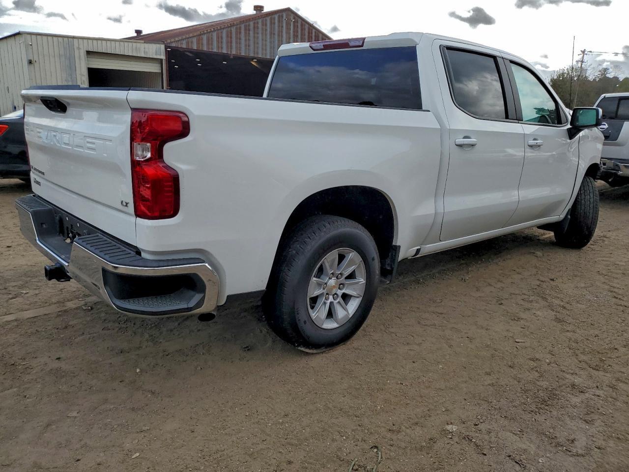 2025 Chevrolet Silverado C1500 Lt - Image 3