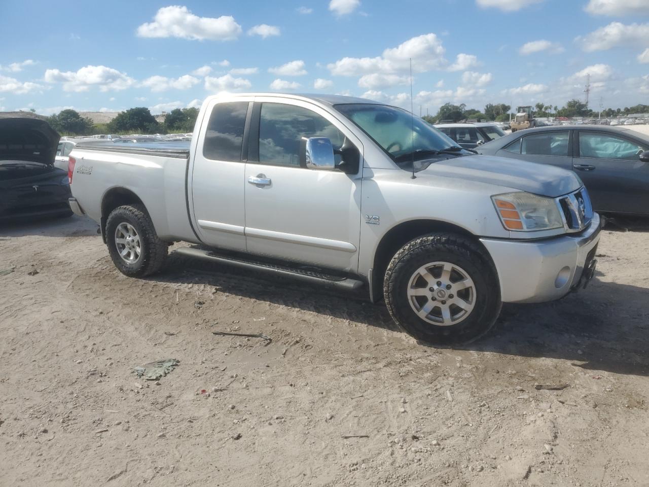 2004 Nissan Titan Xe - Image 4
