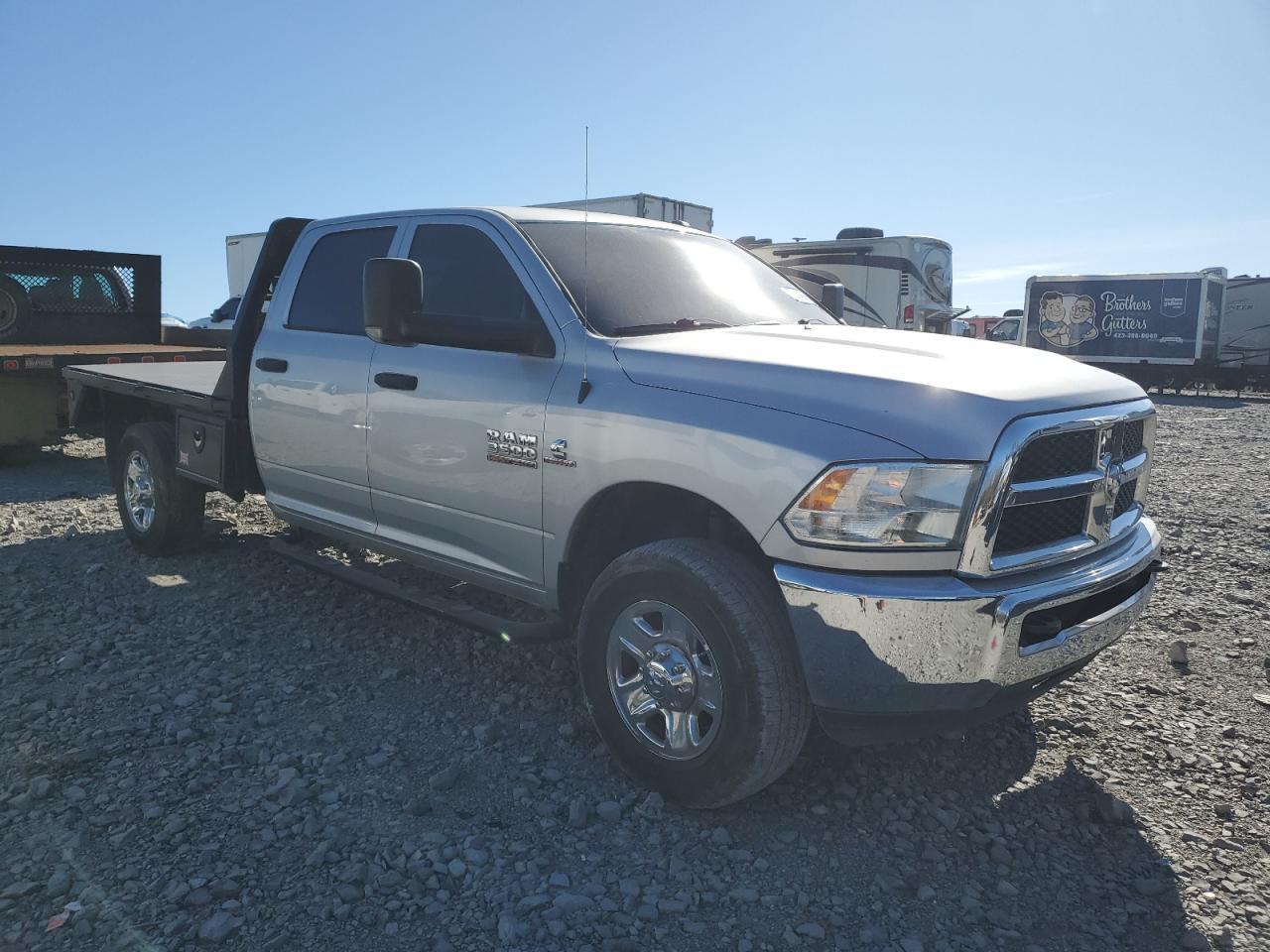 2018 Ram 3500 Flatbed Truck - Фото 4