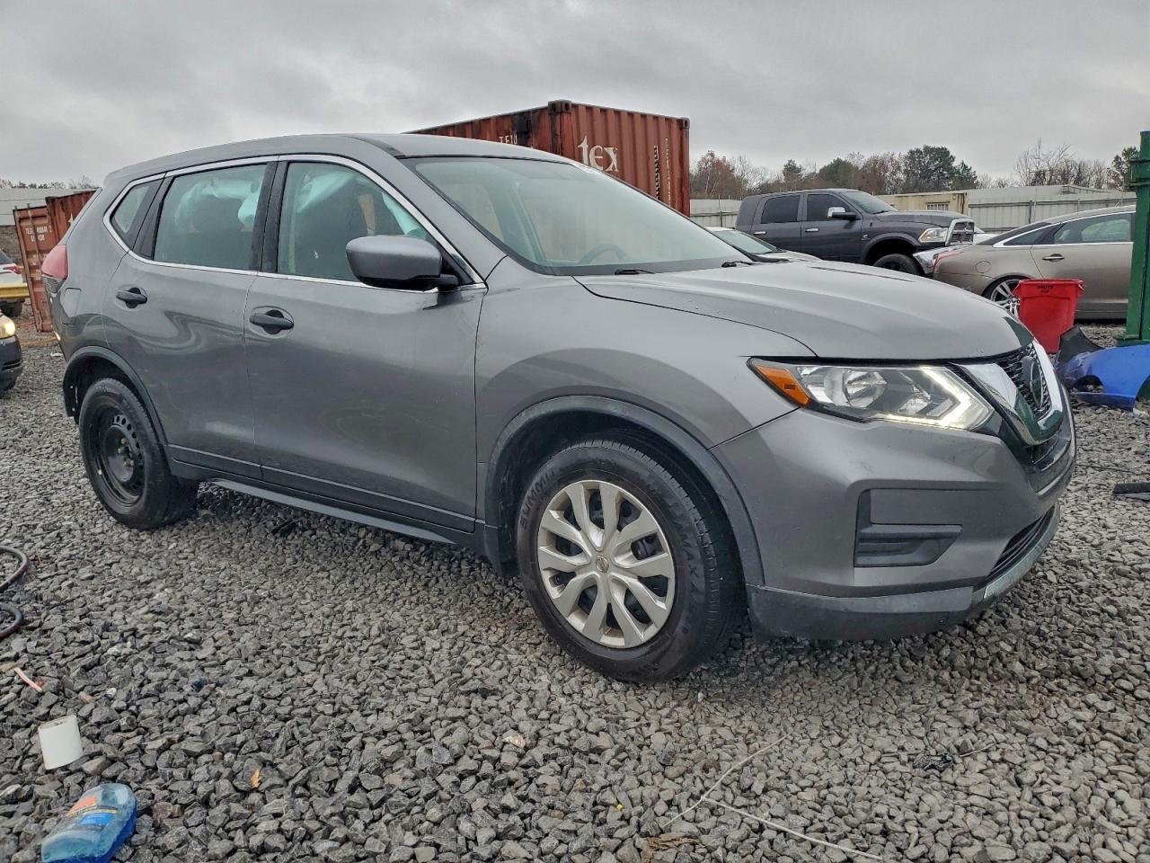 2018 Nissan Rogue S - Фото 4