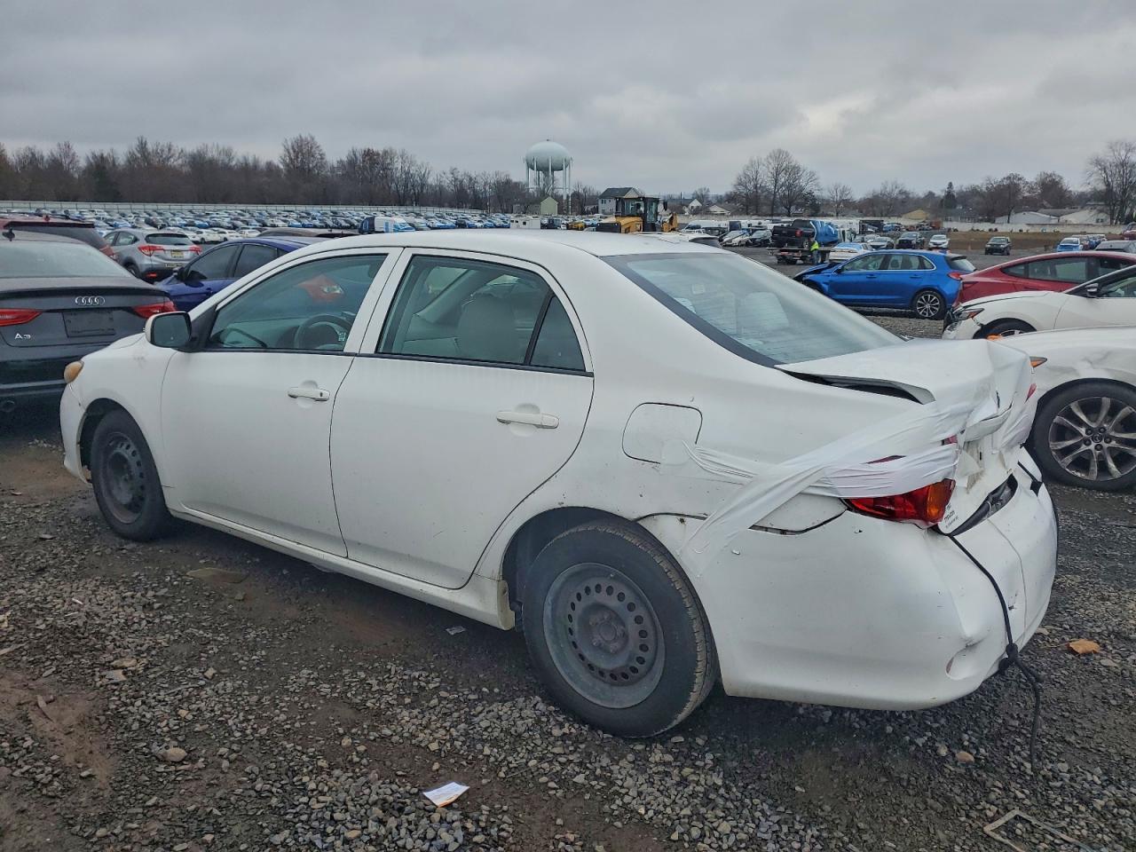 2010 Toyota Corolla Base - Фото 2
