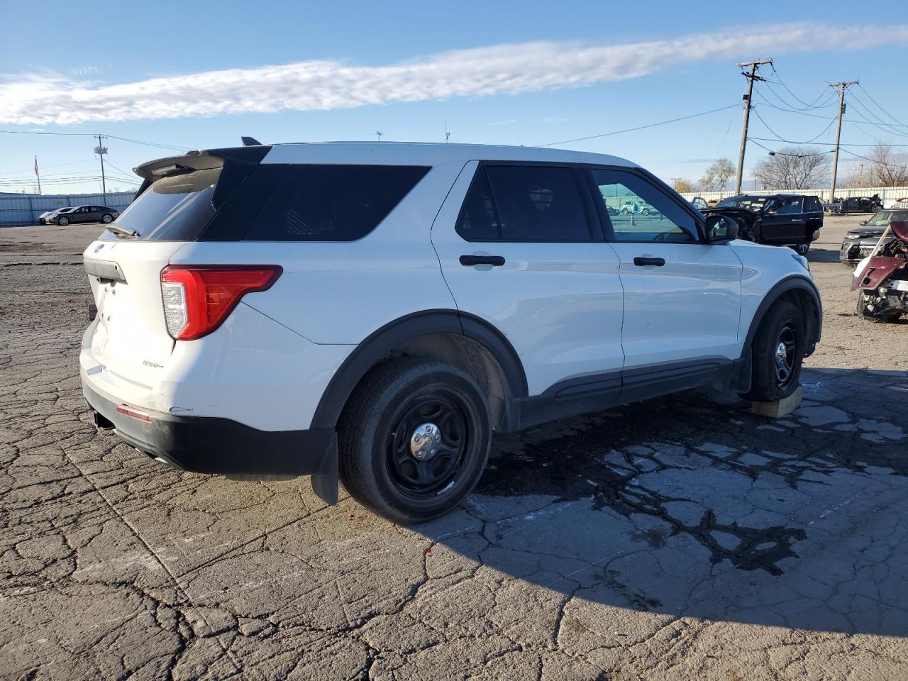 2021 Ford Explorer Police Interceptor - Image 3