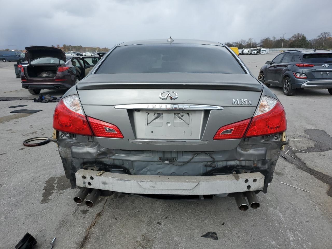 2010 Infiniti M35 Base - Image 6