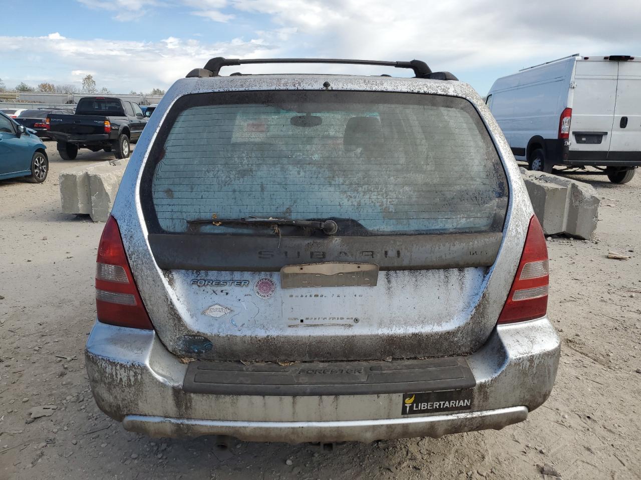 2003 Subaru Forester 2.5Xs - Фото 6