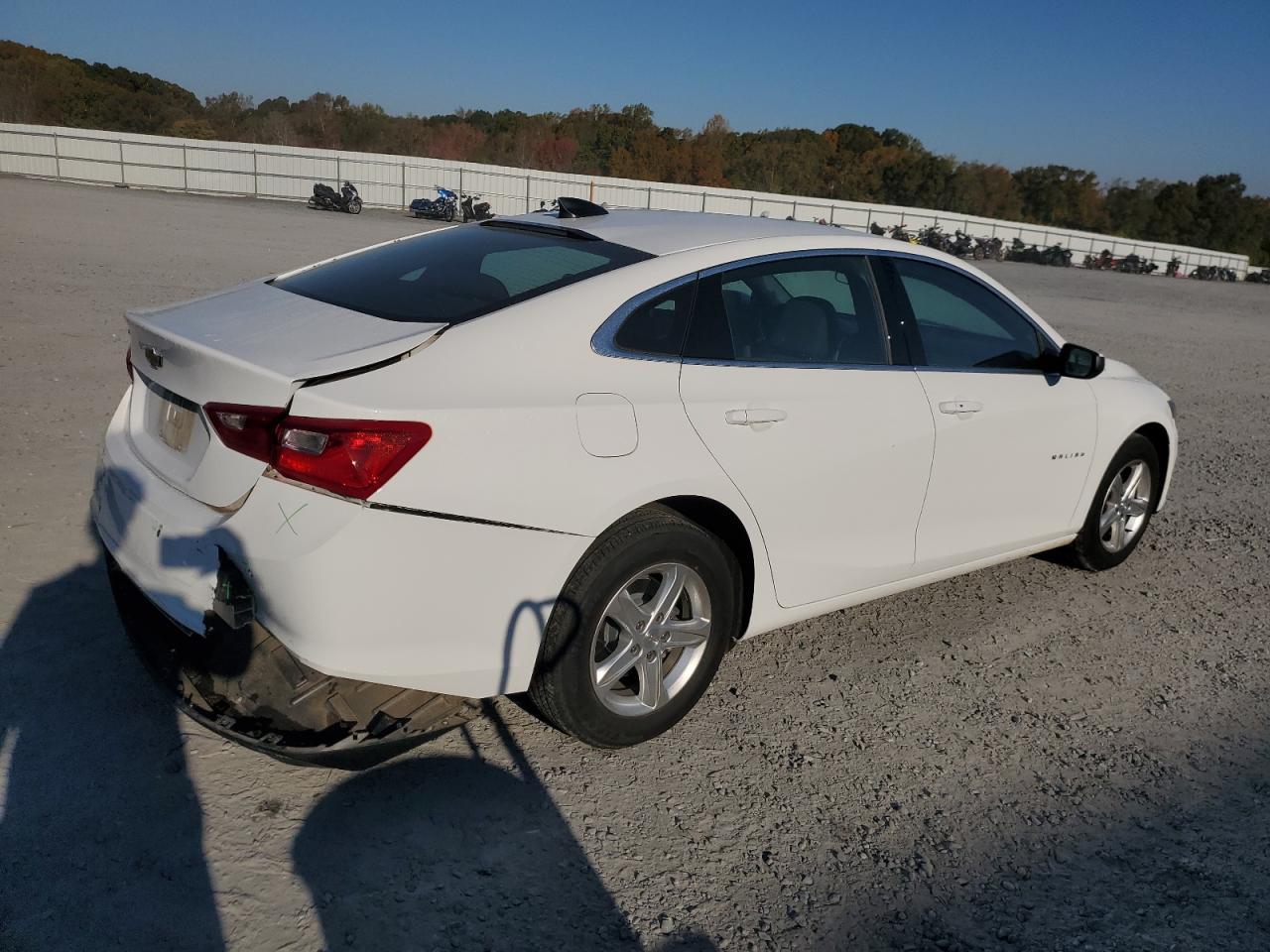 2024 Chevrolet Malibu Ls - Фото 3