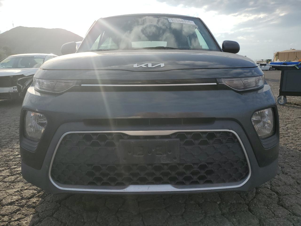 2022 Kia Soul Lx - Image 5